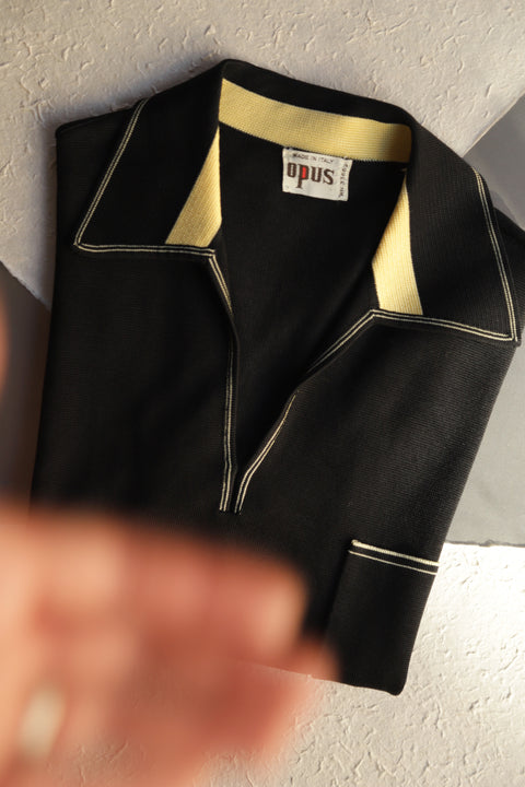 Black fly collar with yellow knit polo (1970)