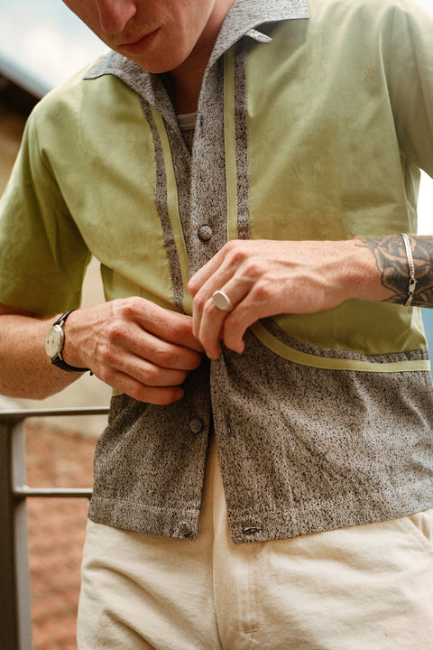 Pistachio speckle piping shirt