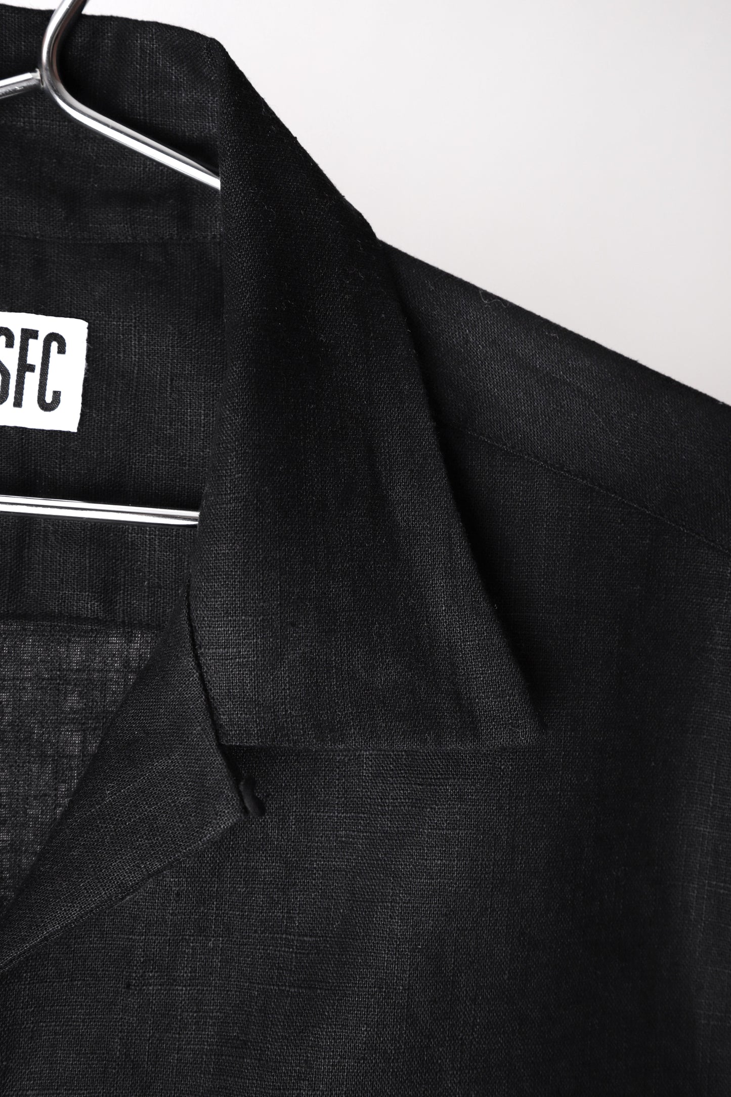 Loop pocket shirt