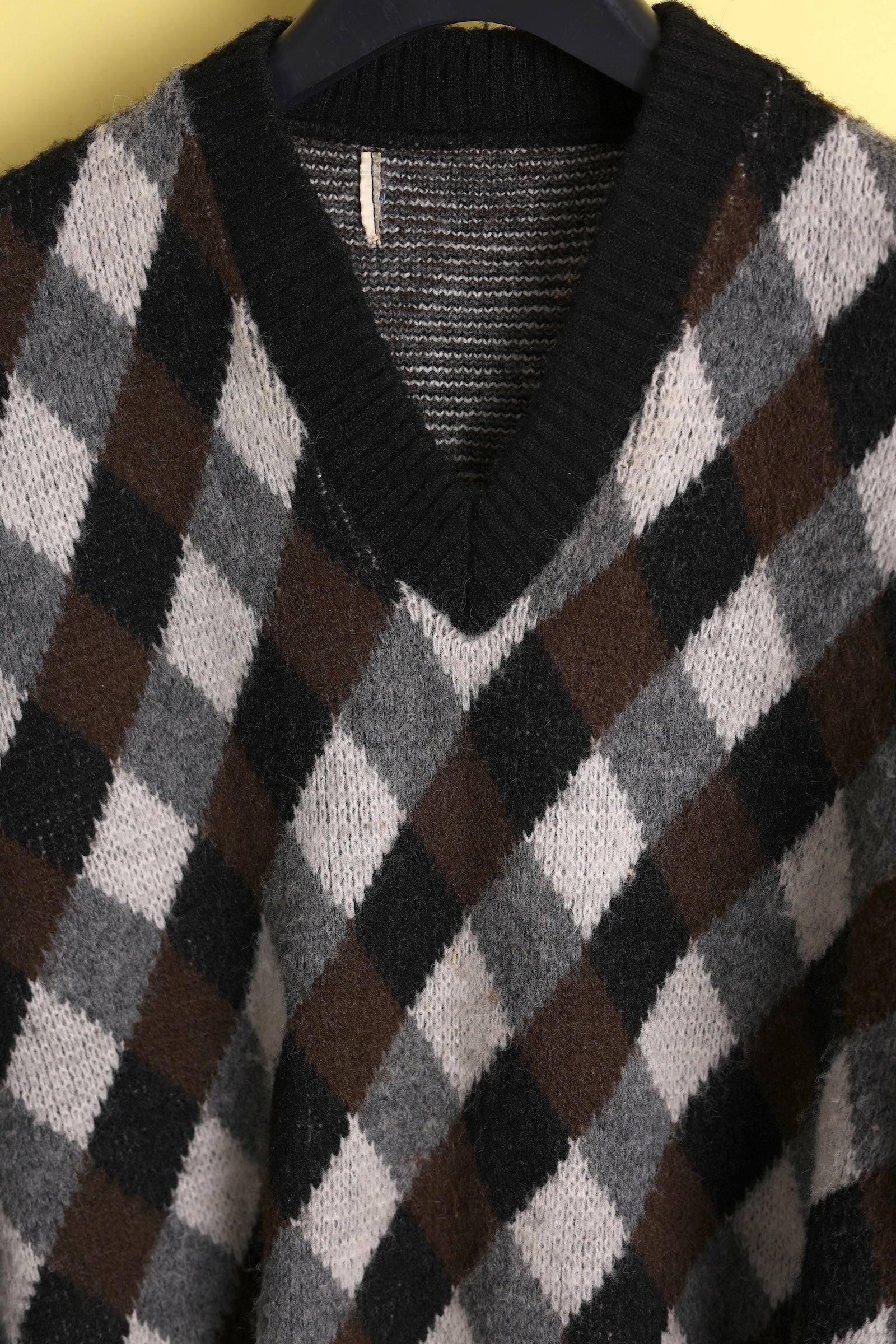 Diamond Check V-Neck Jumper