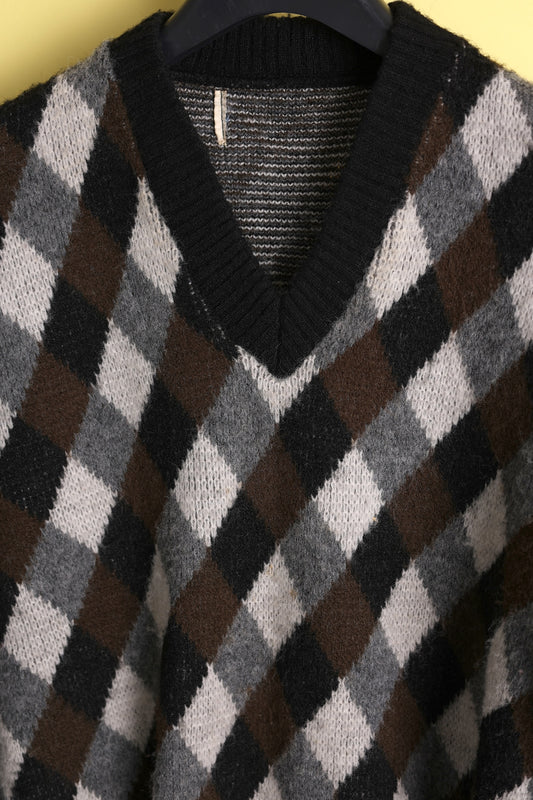 Diamond Check V-Neck Jumper