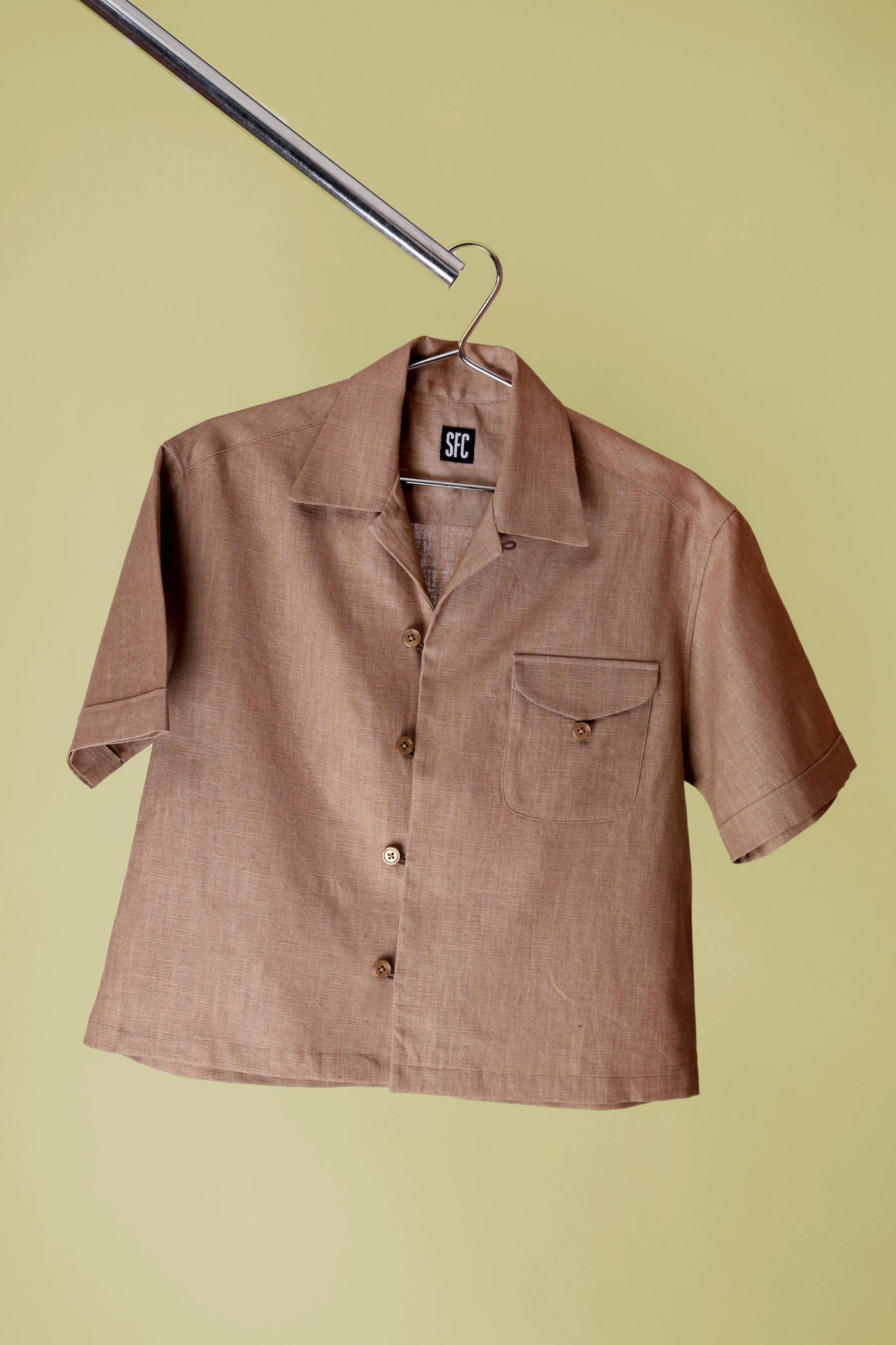 Loop pocket shirt