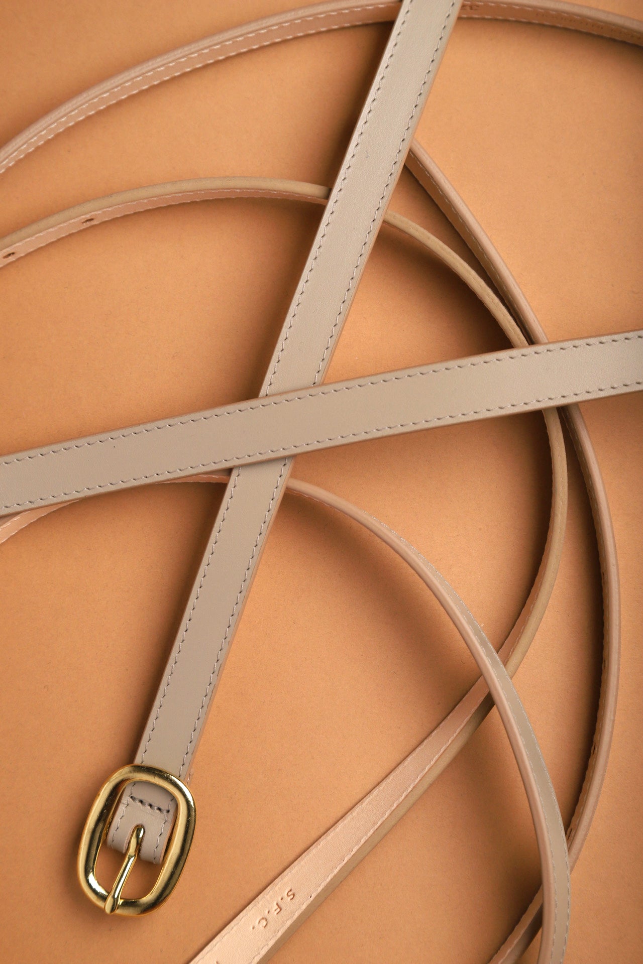 Leather tape belt