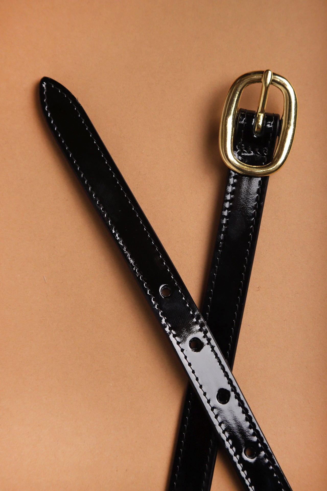 Leather tape belt