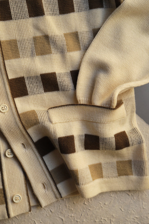 Box check beige and brown toned pocket knit shirt (1970)