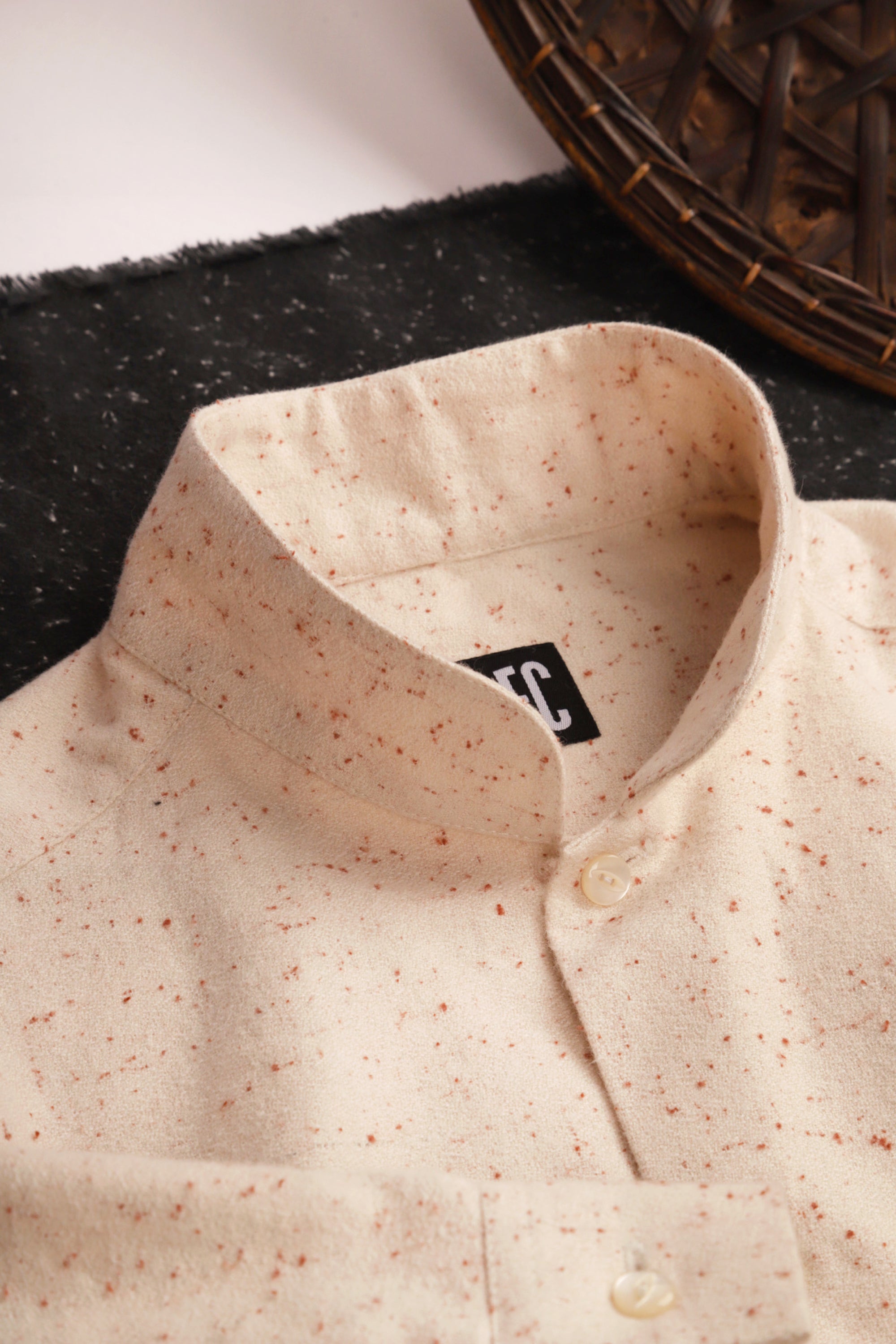 Cream flecked flannel stand collar shirt