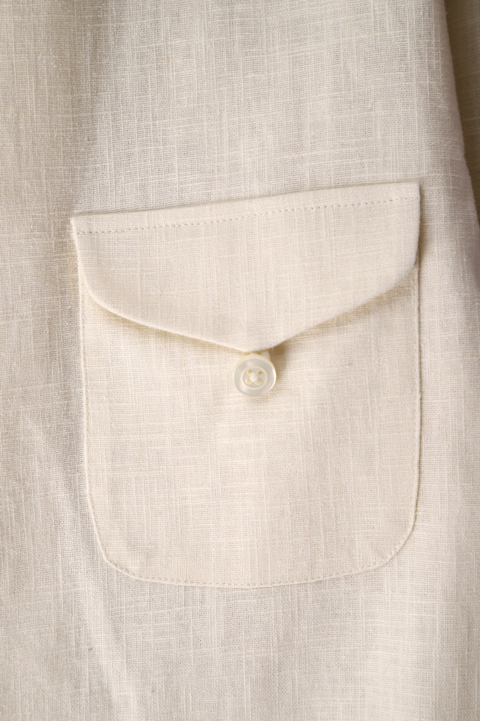 Loop pocket shirt