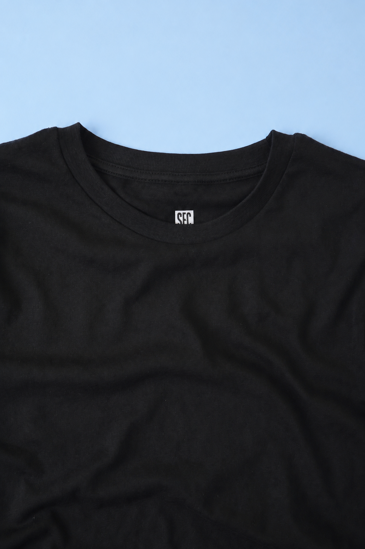 Fitted Sunday tee