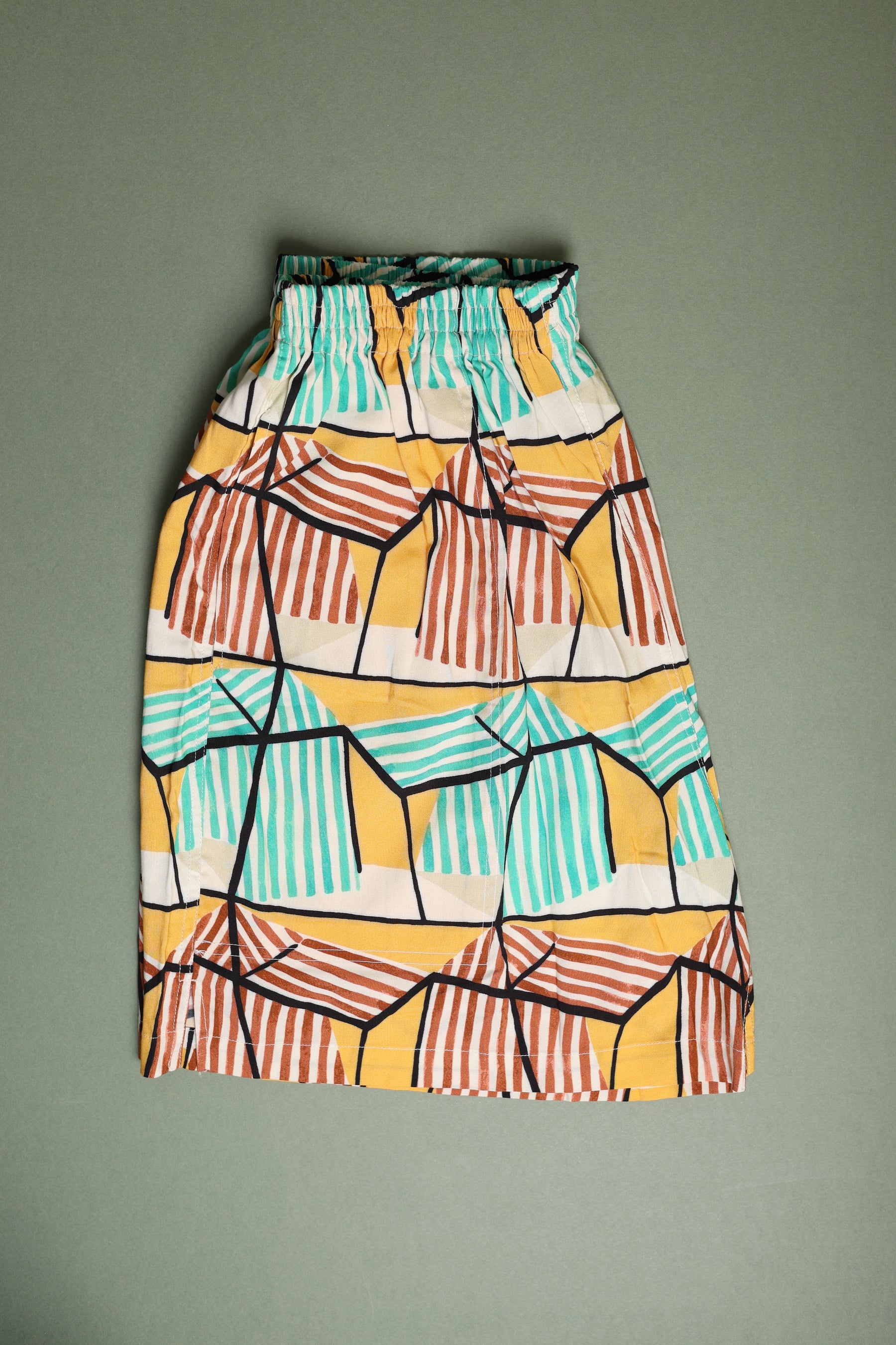 Beach Hut Shorts Brighton - 32 W