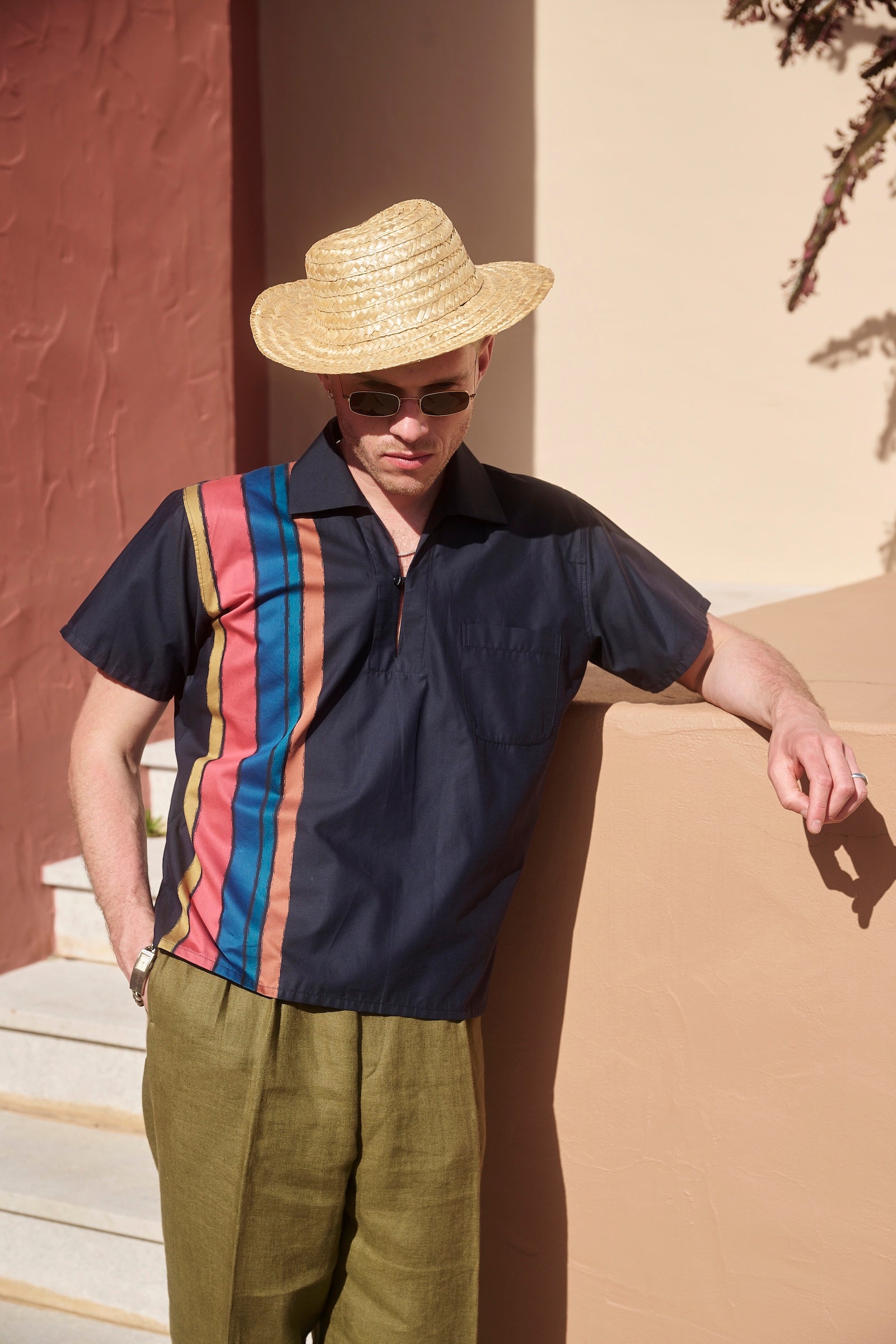 Artist popover shirt