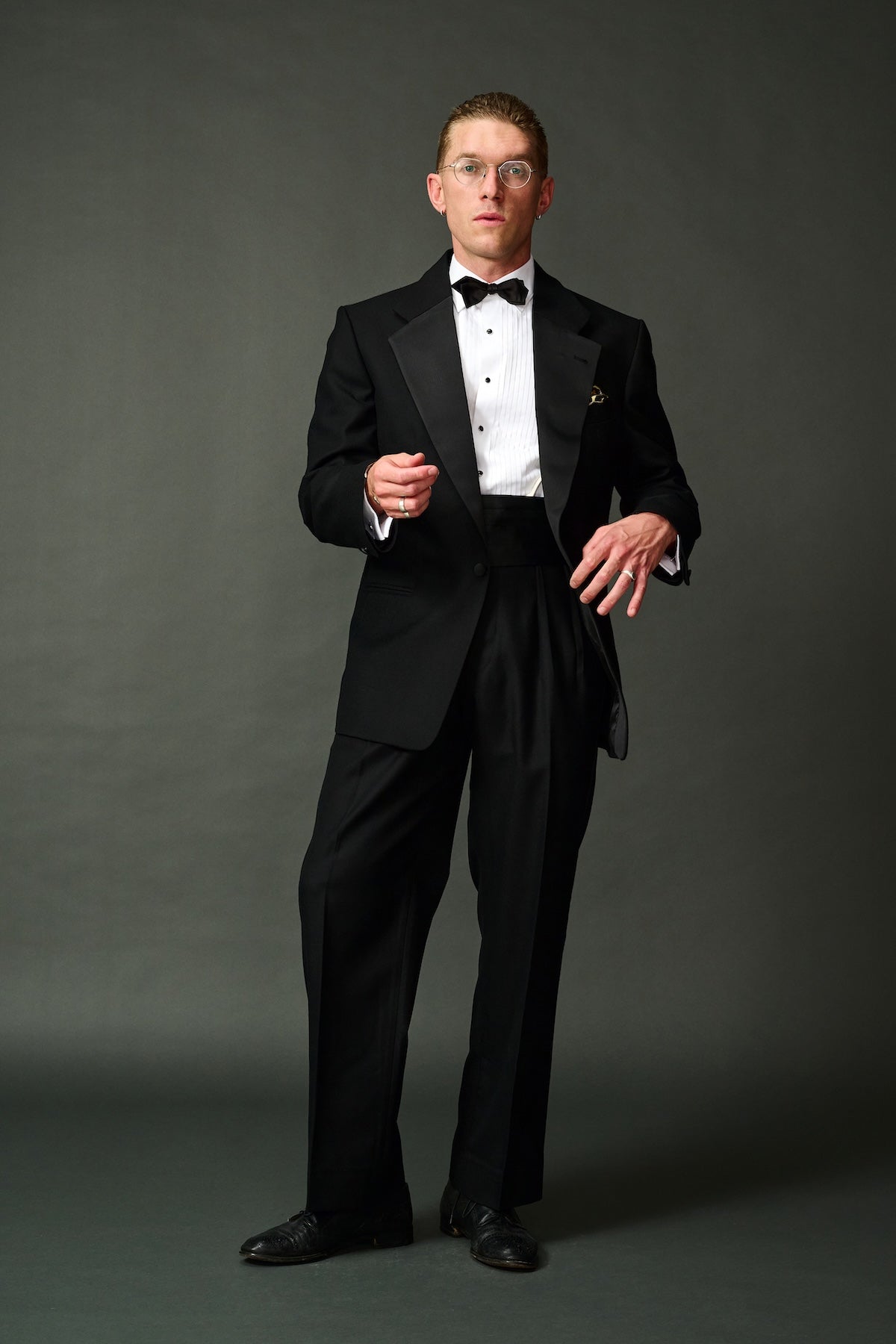 Gene black tie tuxedo suit