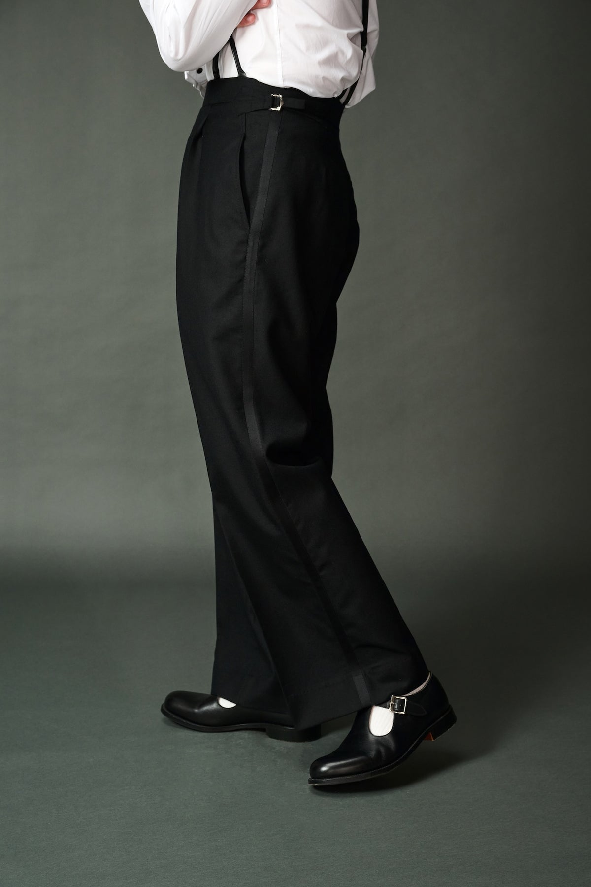 Gene black tie tuxedo suit