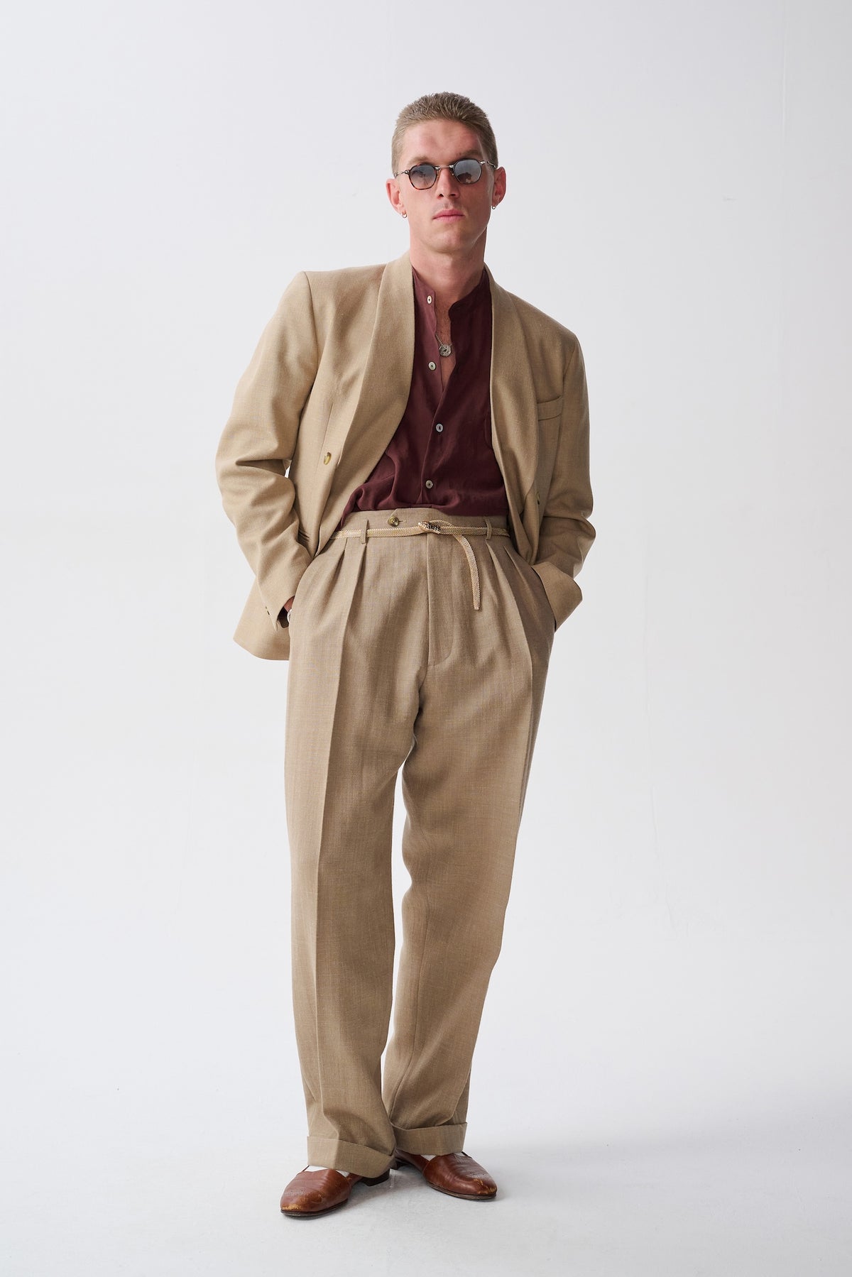Bogart Shawl double-breasted suit