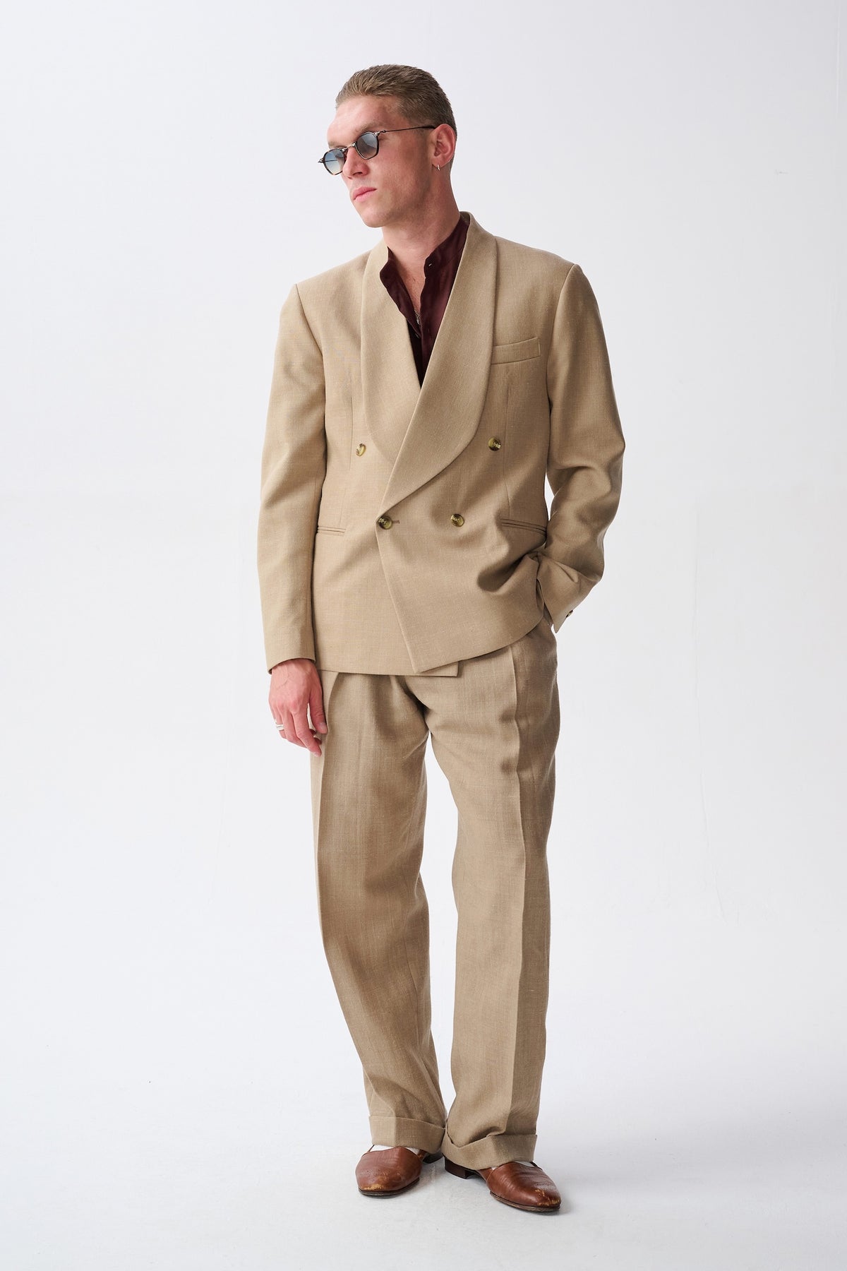 Bogart Shawl double-breasted suit