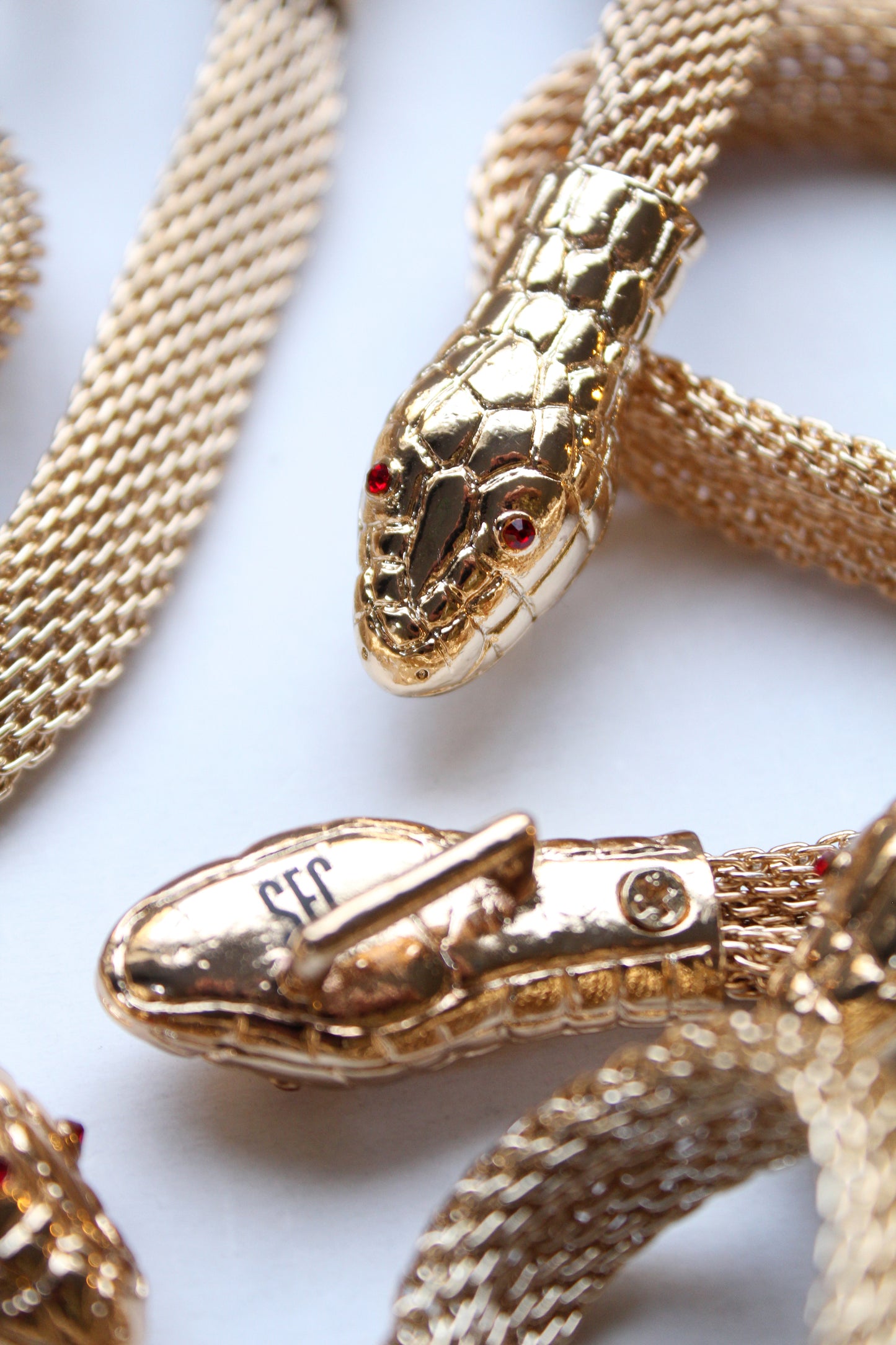 Snake belt