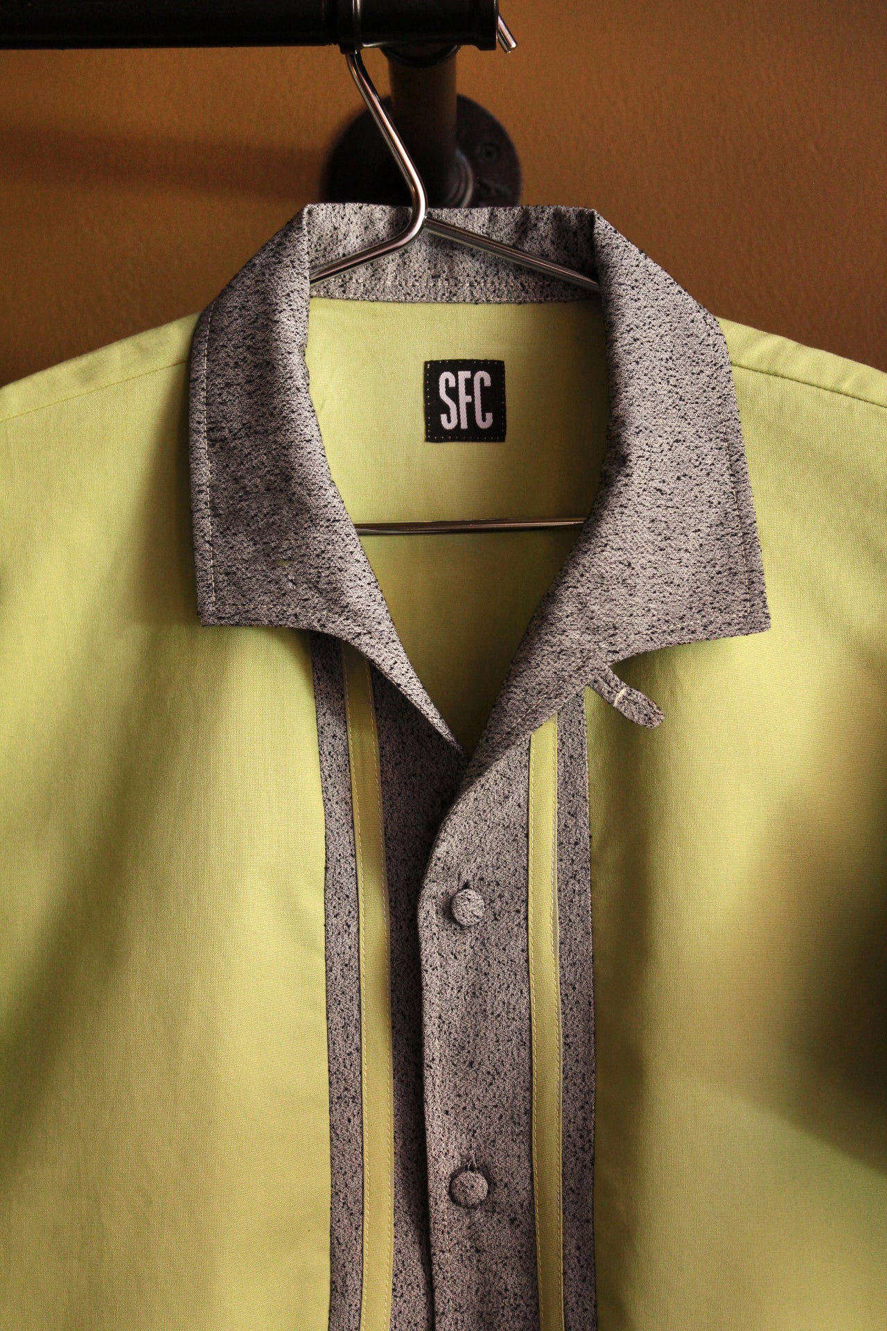 Piping shirt