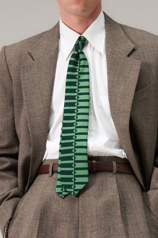 Geometric silk tie