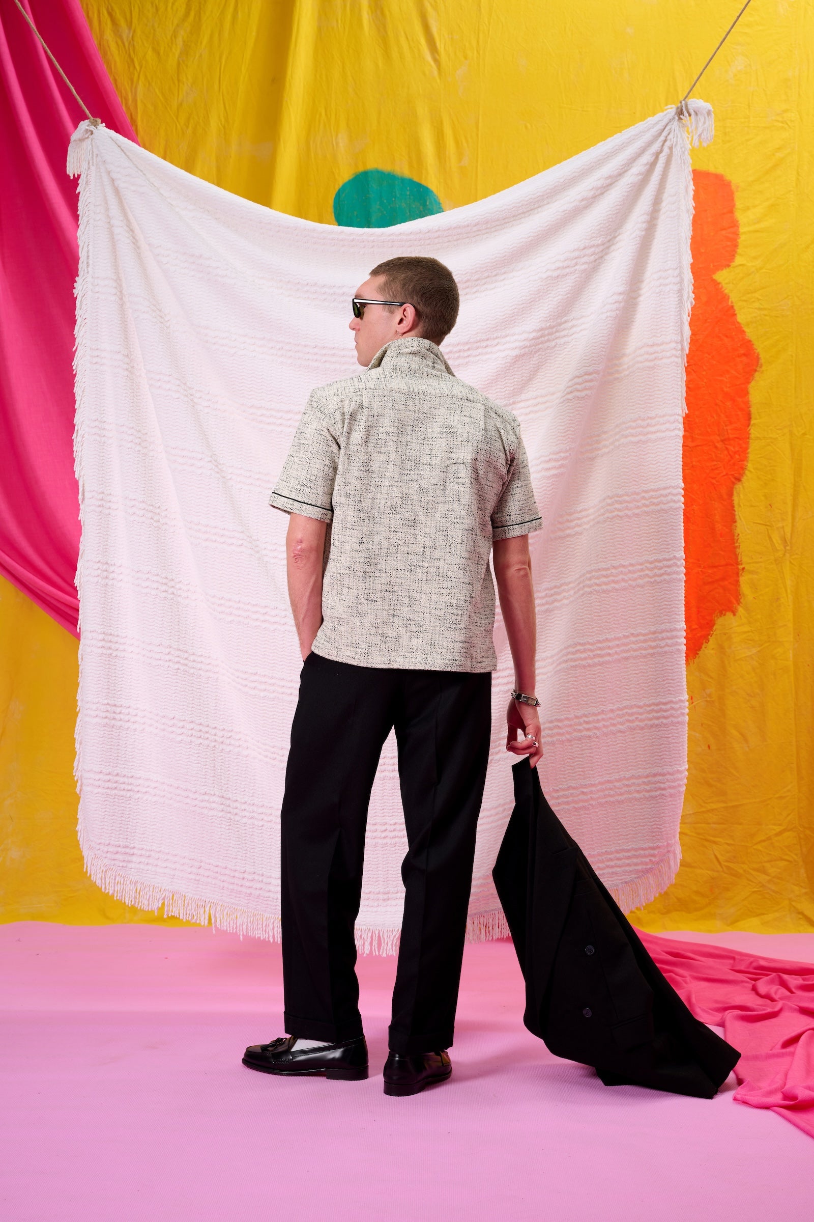 Static shirt