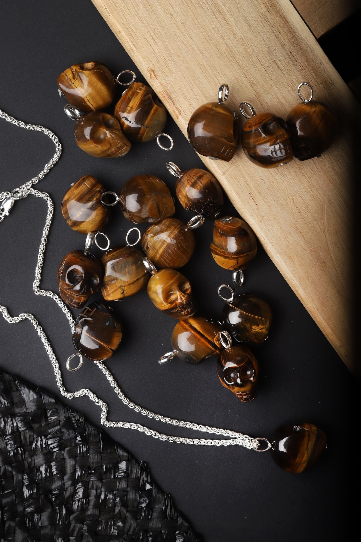 1960s tigers eye skull pendant necklace (LIMTED EDITION of 25)