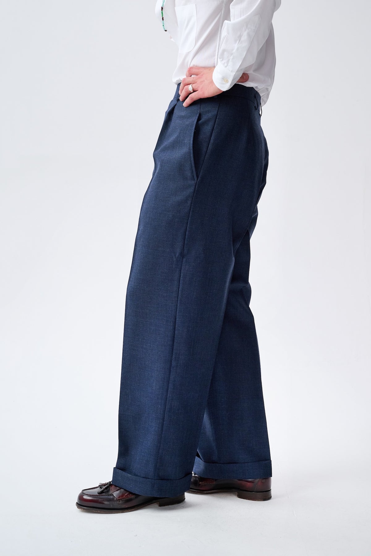Wide boy trousers