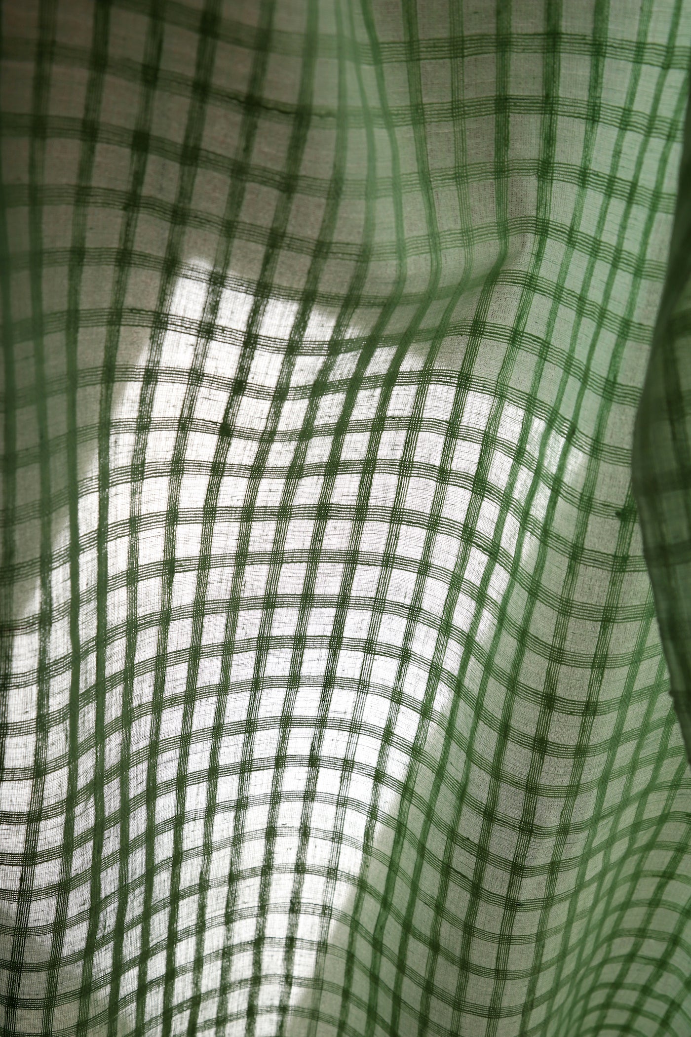 Waist-tie shirt