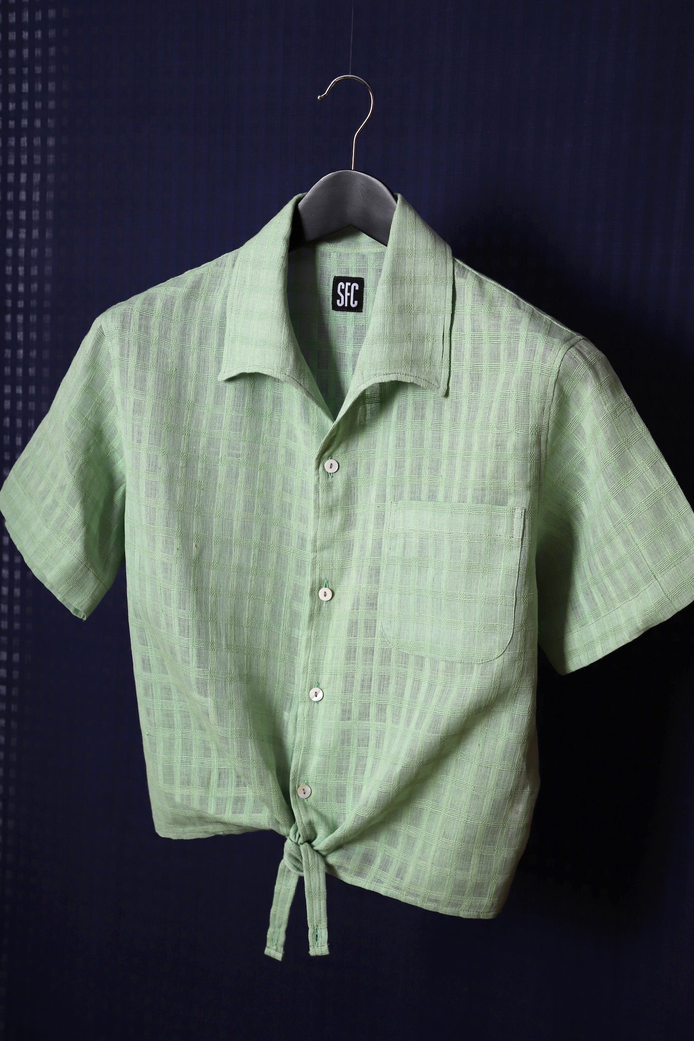 Waist-tie shirt