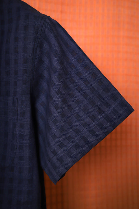 Ink navy woven waist-tie option shirt