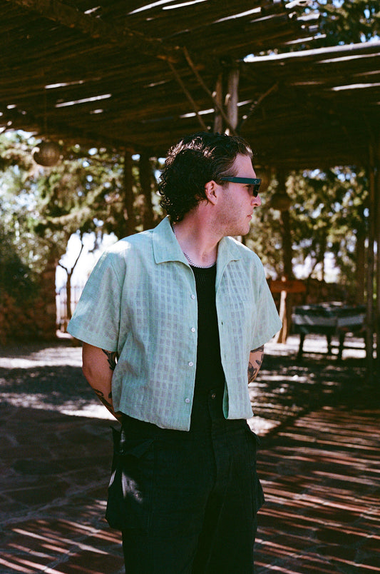 Waist-tie shirt