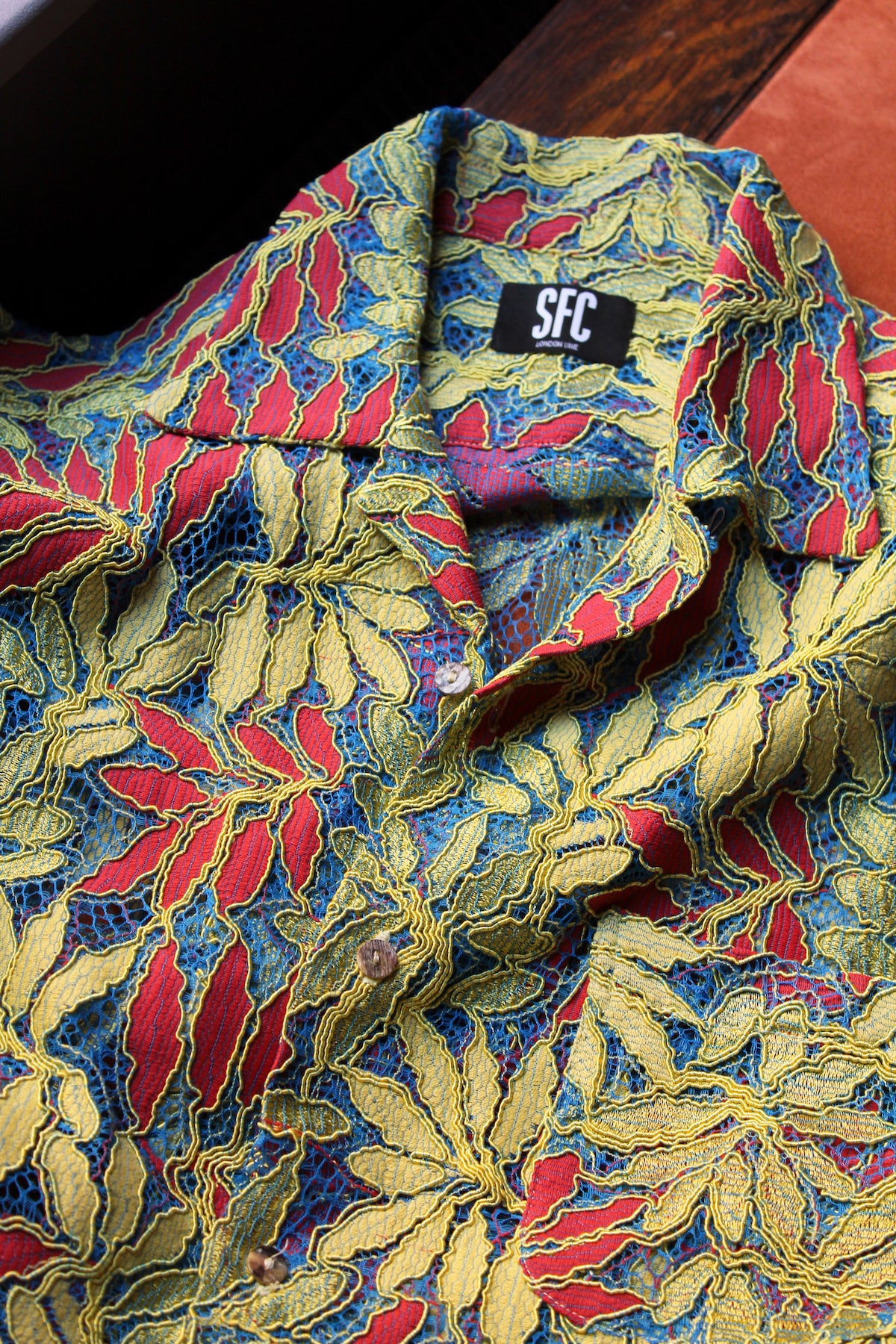 Leaf lace shirt